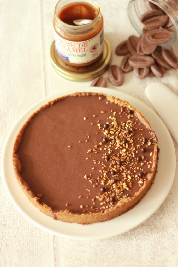 Tarte sablée caramel, pralin et chocolat Jivara 16