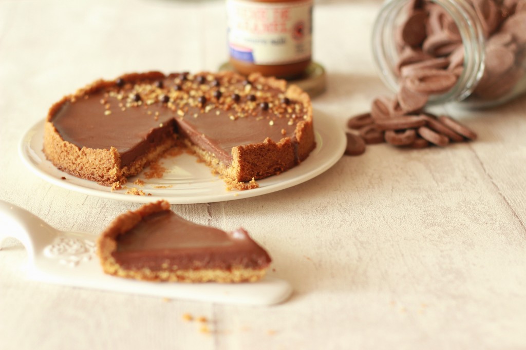 Tarte sablée caramel, pralin et chocolat Jivara 4